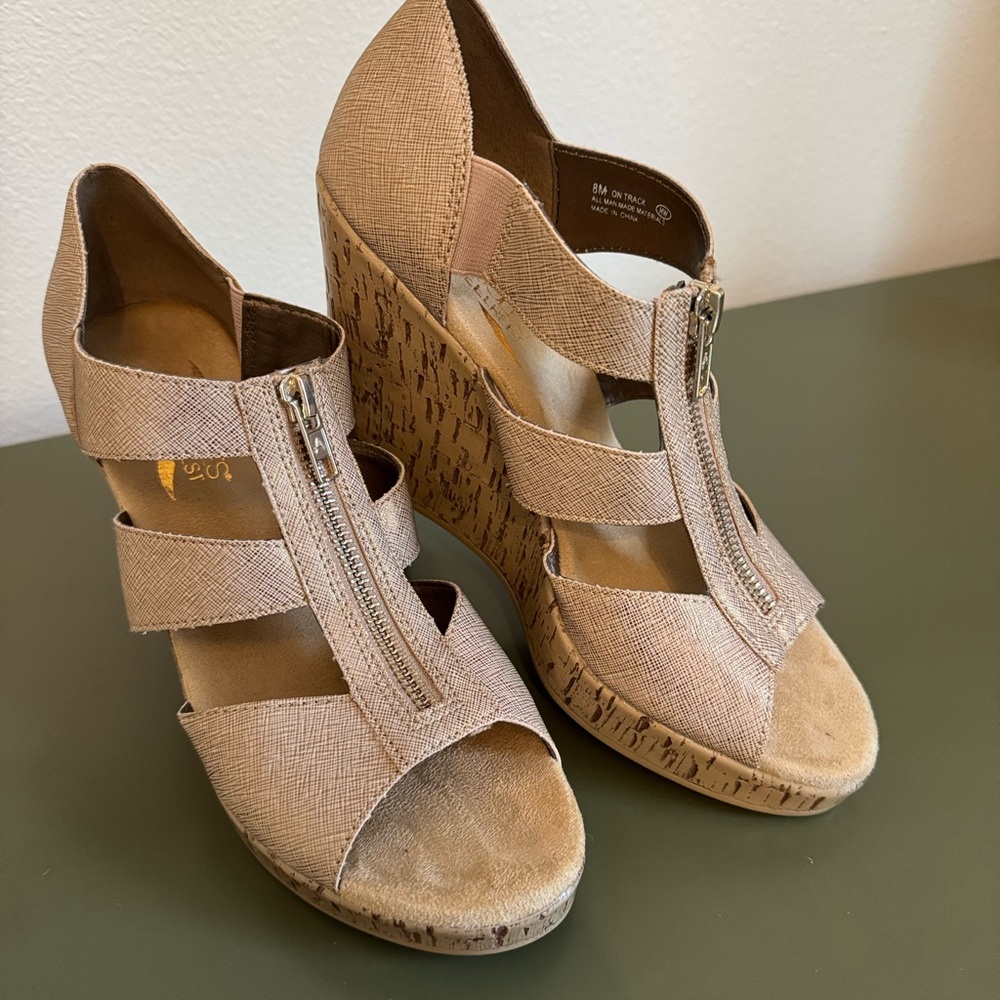 AEROSOLES Wedge Sandals